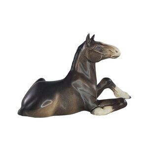 Vintage Beswick England Shire Foal Horse Lying Down Bay Figurine #2460 Matte